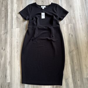 NWT Motherhood Maternity Black Textured Short Sleeved Dress Size Medium